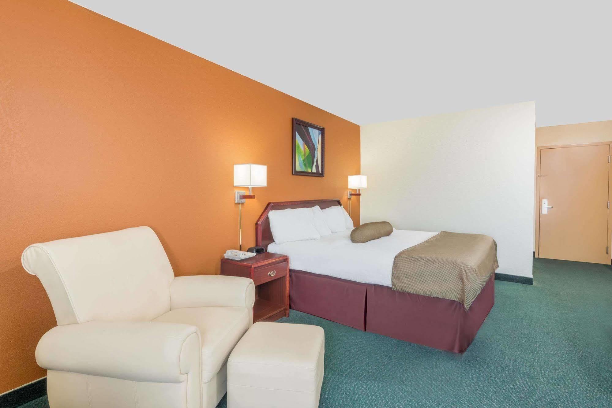 Super 8 By Wyndham Somerset Kültér fotó